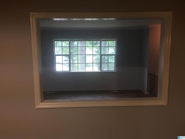 Building Photo - 516 Windy Ln