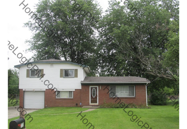 EAST SIDE 4 BR HOME AVAILABLE NOW! - EAST SIDE 4 BR HOME AVAILABLE NOW!