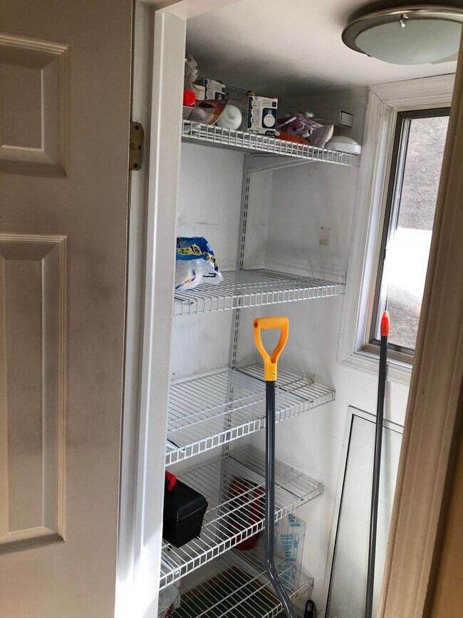 210 Maple St Unit 210, Conshohocken, PA 19428 Condo for Rent in