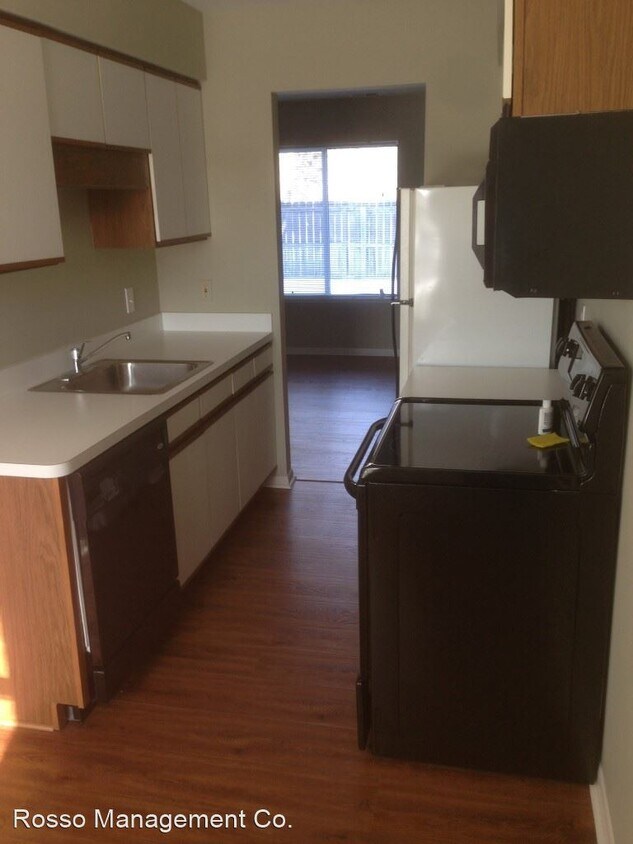 Foto del edificio - 2601-2623 Crooks Rd