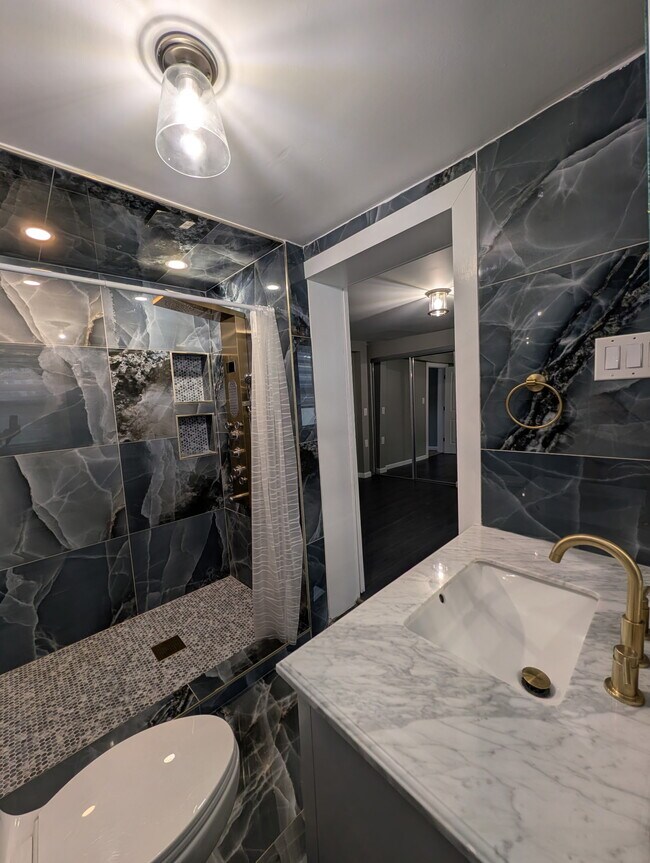 Restroom - 151 New York Ave