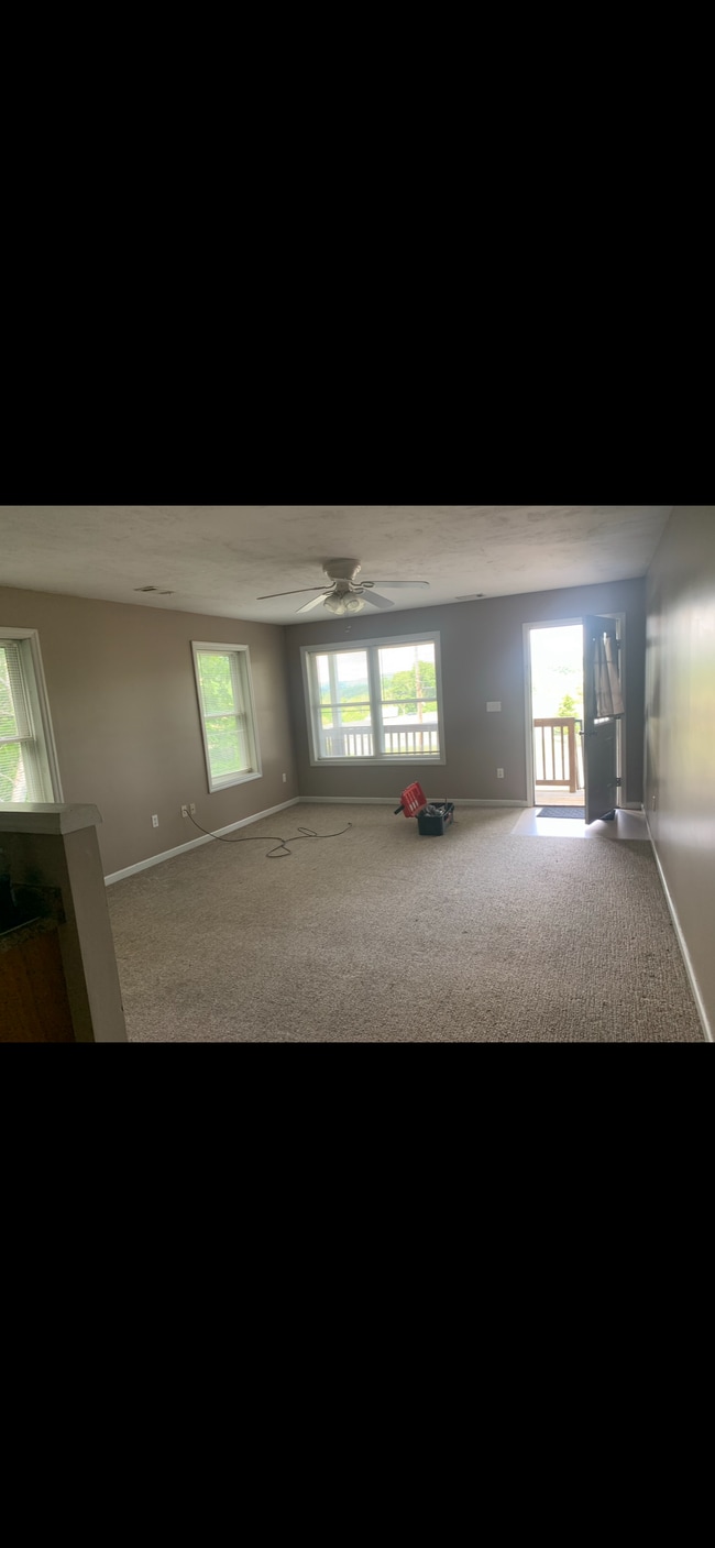 Building Photo - 1518 Ashcom Rd