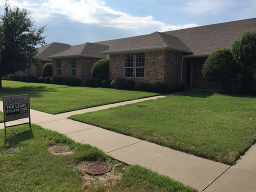 Building Photo - 700 Biloxi Dr