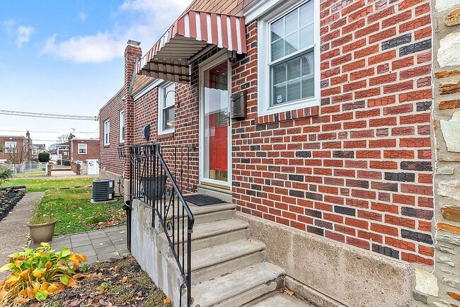 Foto del edificio - 802 Loney St