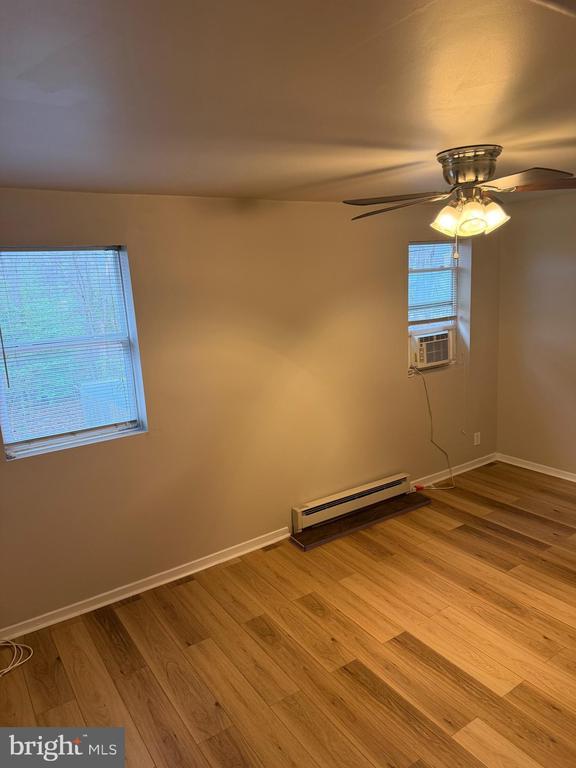 Foto del edificio - 658 Tara Dr