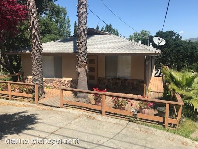 Primary Photo - 3 br, 2.5 bath House - 1046 Orchard Ave