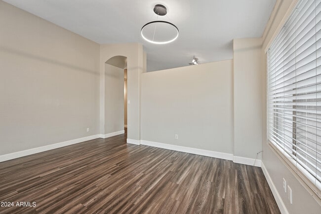 Foto del edificio - 8775 W Adam Ave