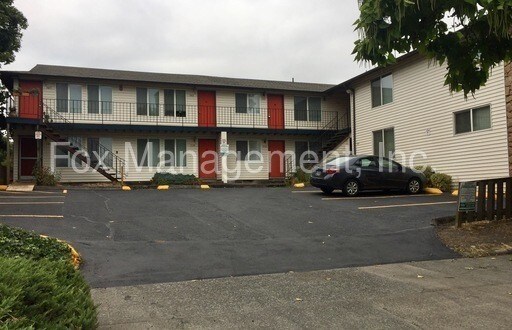 Primary Photo - 541 SE 78th Ave