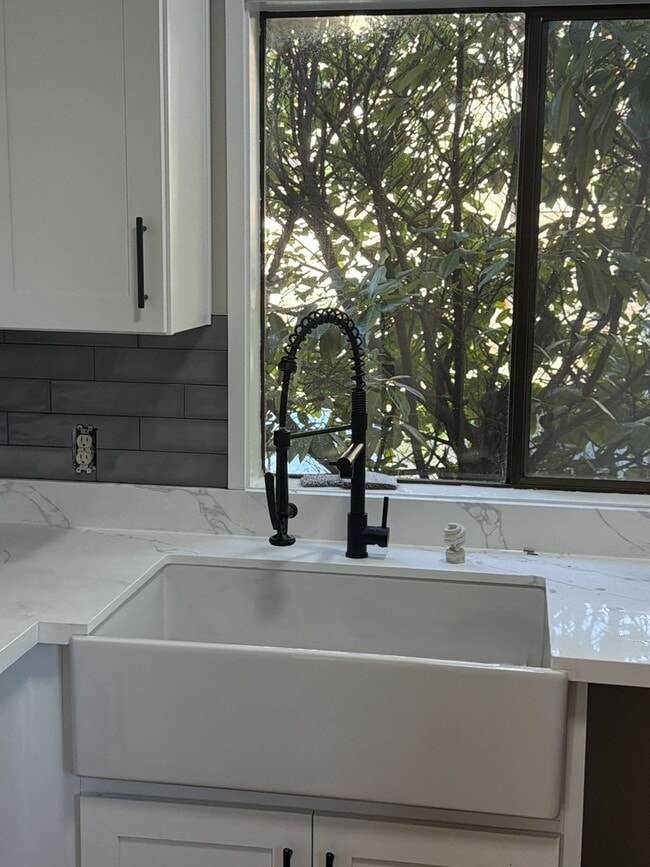 Husky Townhomes - Husky Townhomes