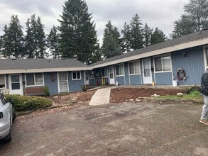 Building Photo - 10224 123rd St Ct E