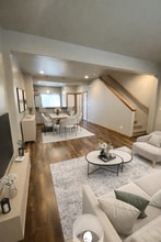 Building Photo - 204 Valleyview Ave