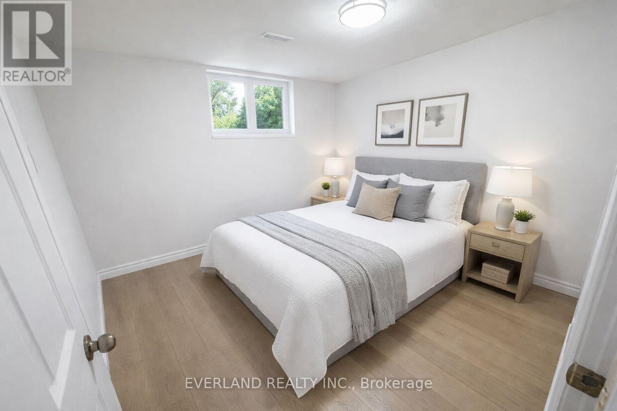 Building Photo - 20 Sonmore Dr