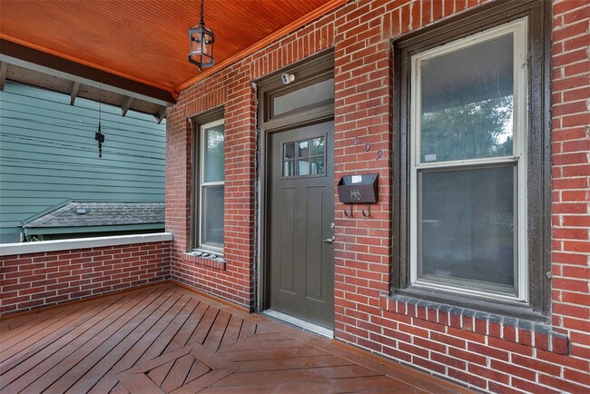 Building Photo - 109 Wilton St