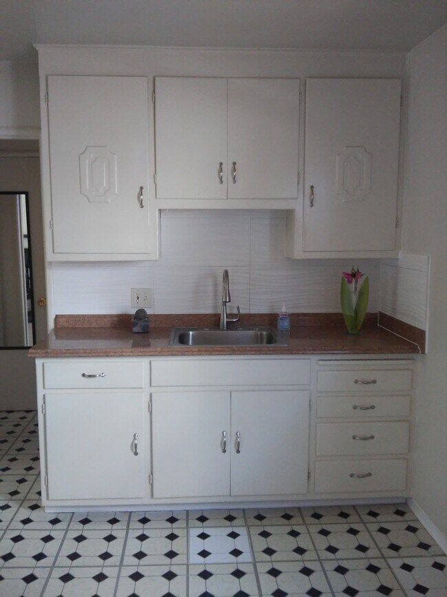 Foto del edificio - 1851 8th St