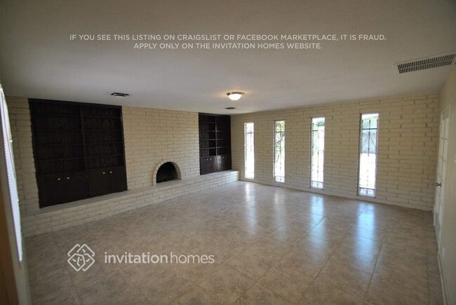 Foto del edificio - 429 E 10th Dr