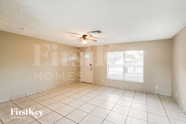 Foto del edificio - 7820 SW 9th St