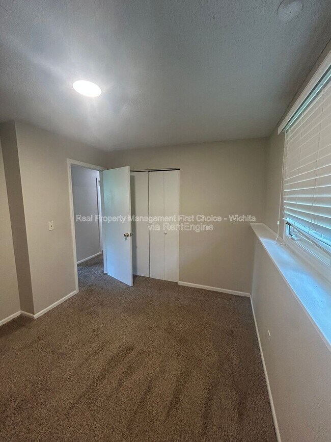 Foto del edificio - 3147 Brookfield Ct