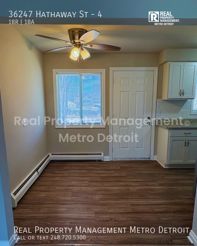 Building Photo - 36247 Hathaway St