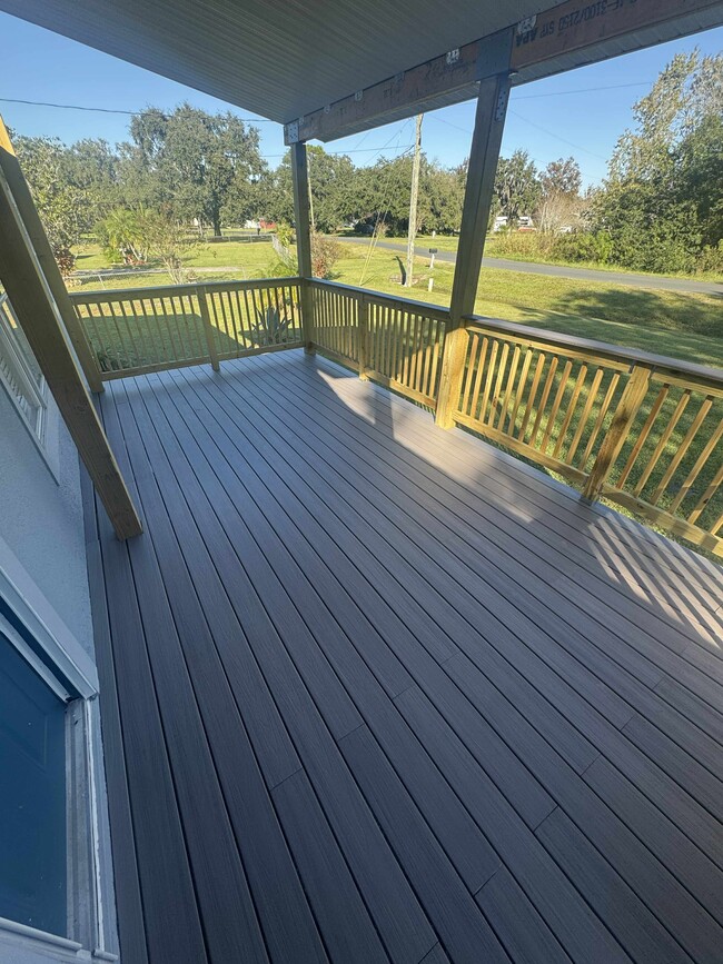 Building Photo - 2816 E Lake Rd