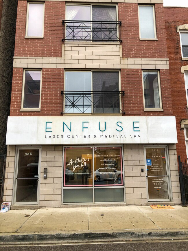 Foto del edificio - 1645 W North Ave