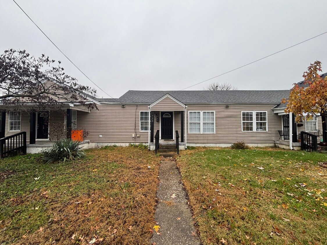 Foto principal - 723 Jackson St