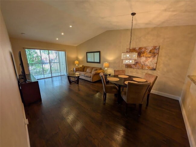 Building Photo - 3081 Holiday Springs Blvd