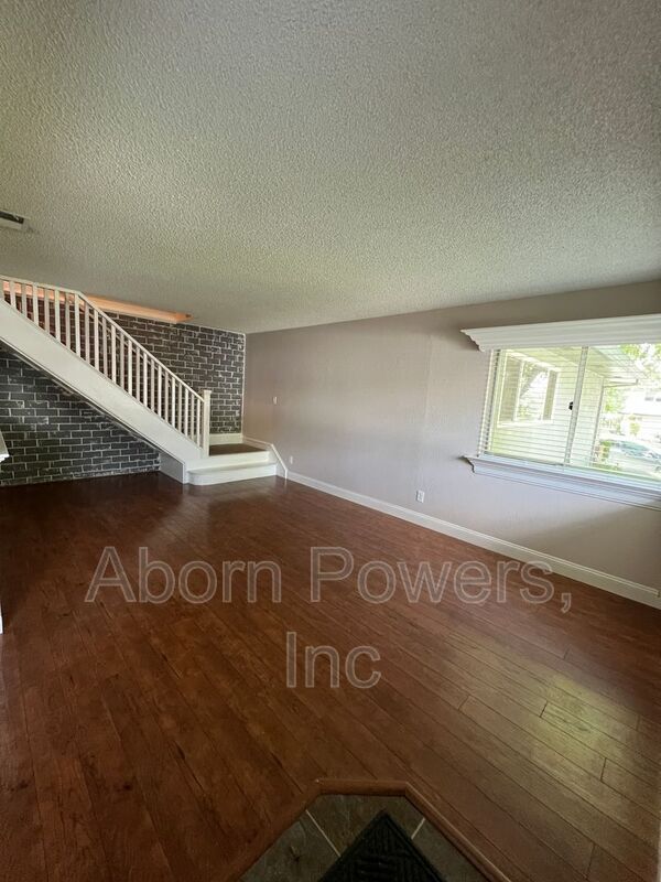 Building Photo - 248 Sharp Cir