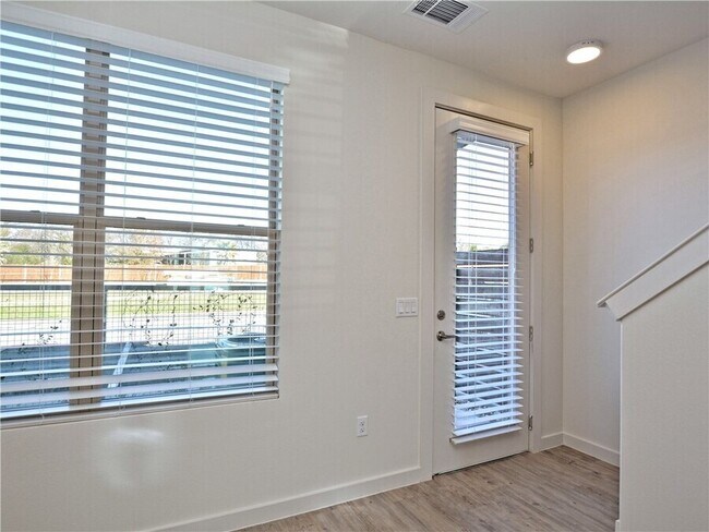 Building Photo - 7805 Cooper Ln