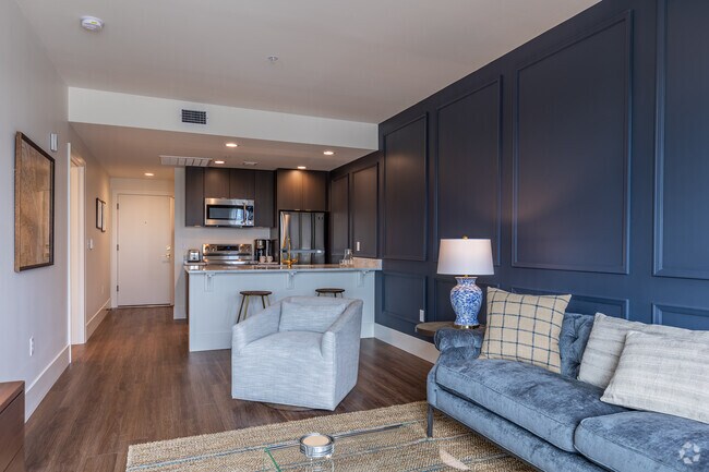 1HAB, 1BA 682SF - The Fitz