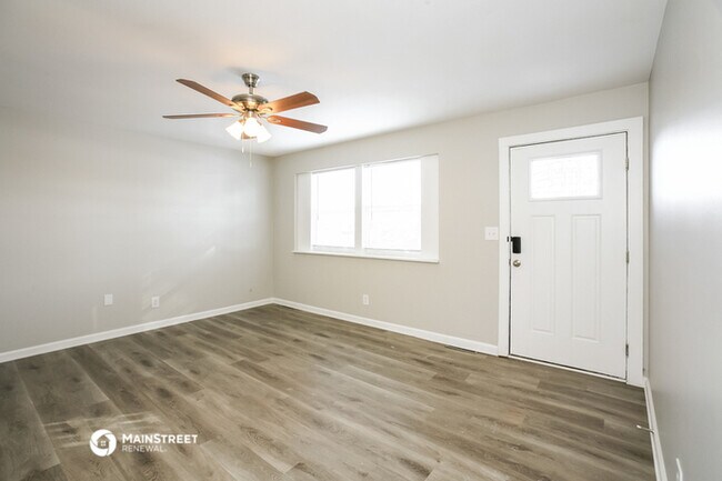 Building Photo - 24180 Hinesley Rd