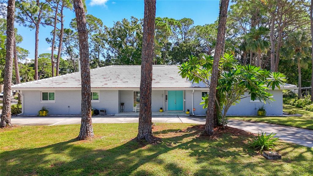 Foto principal - 8693 15th St N