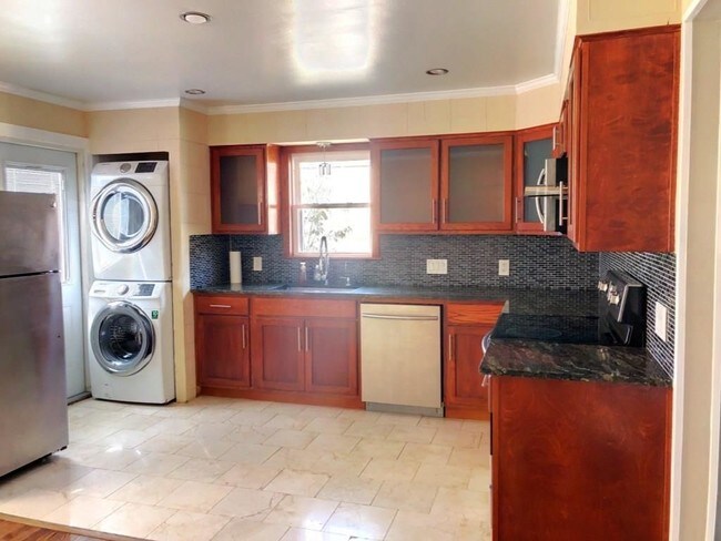 Foto del edificio - 1903 Euclid Ave