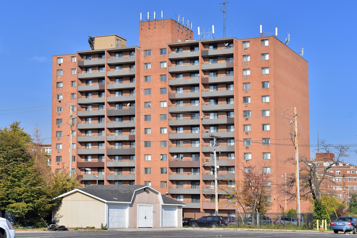 Primary Photo - Jaelot Apartments