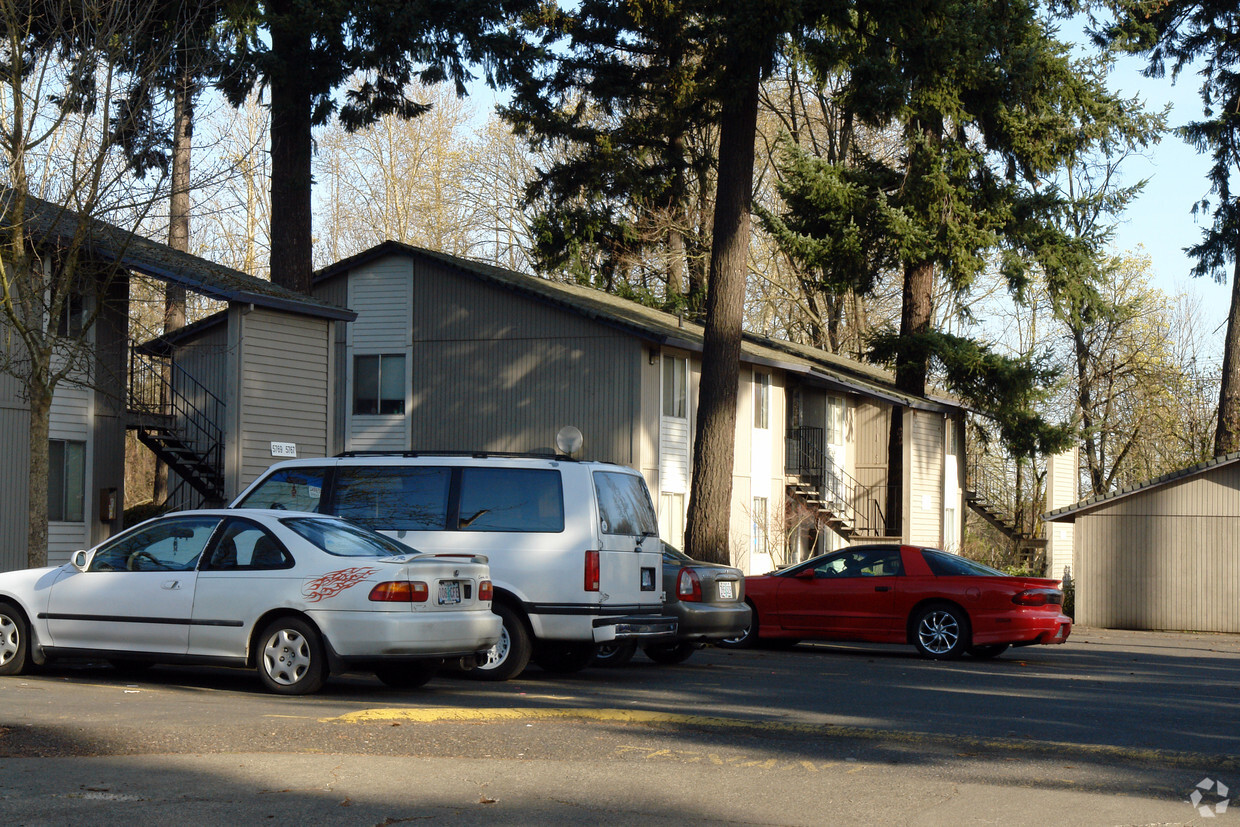 Primary Photo - Cecelia Apartments