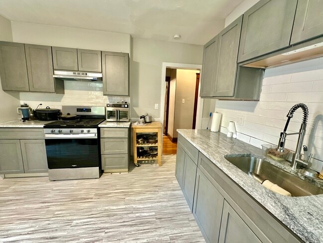 Foto del edificio - 8 Parkton Rd