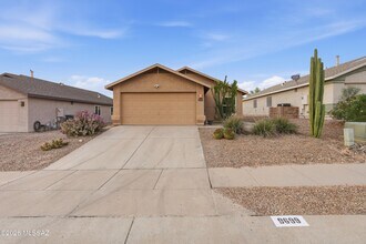 Building Photo - 9699 E Vendela St