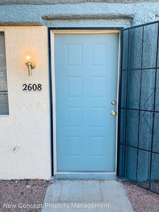 Building Photo - 3 br, 2.5 bath House - 2608 W Ironcrest Rd