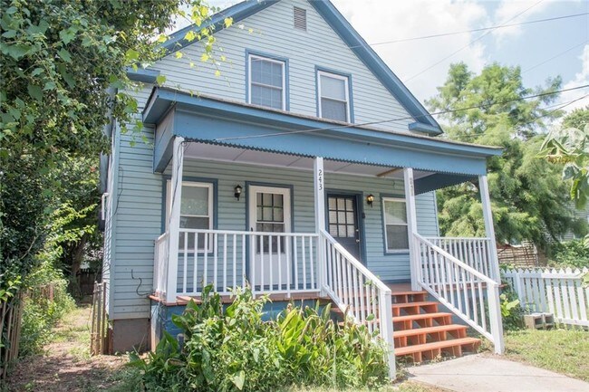 Building Photo - 243 Berean Ave SE