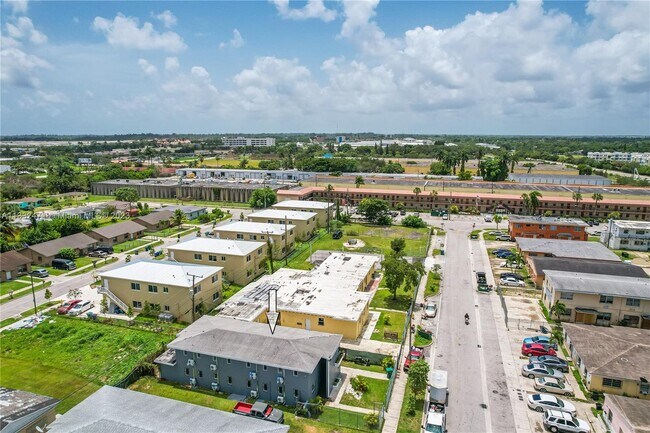 Foto del edificio - 1445 NW 2nd Ave