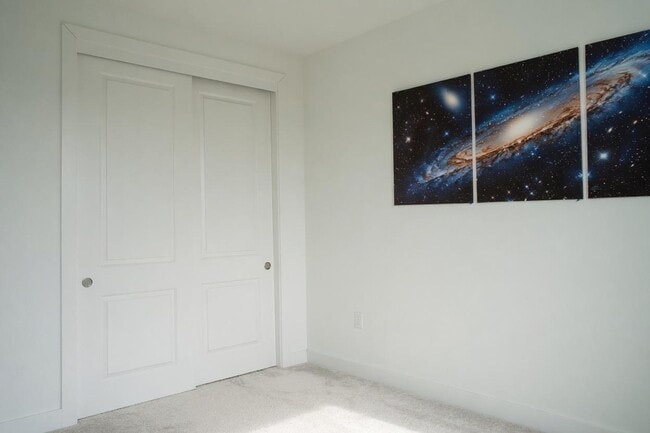 Building Photo - 417 Avendale Dr
