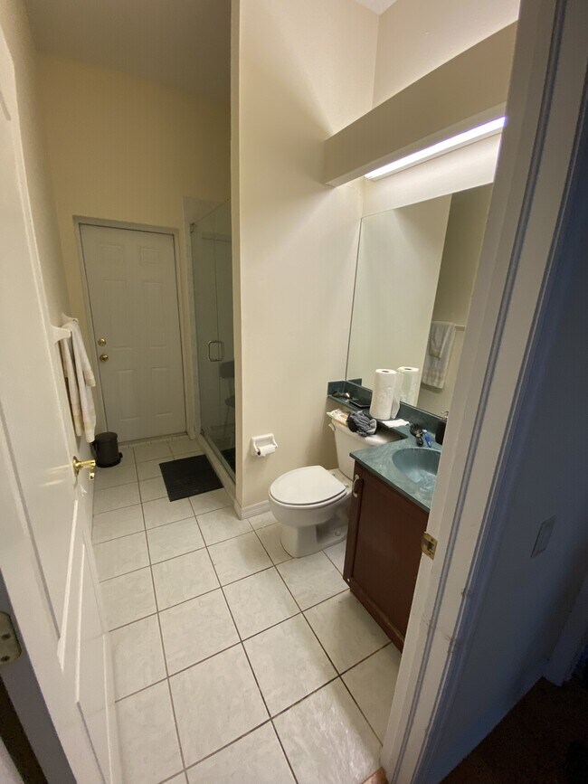 Foto del edificio - EB Cherry Hills, LLC