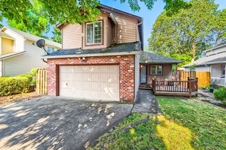 Building Photo - 4605 SW 164th Terrace