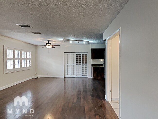 Foto del edificio - 3623 W Carmen St