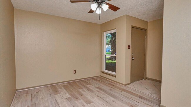 Foto del edificio - 4819 Marywood Dr