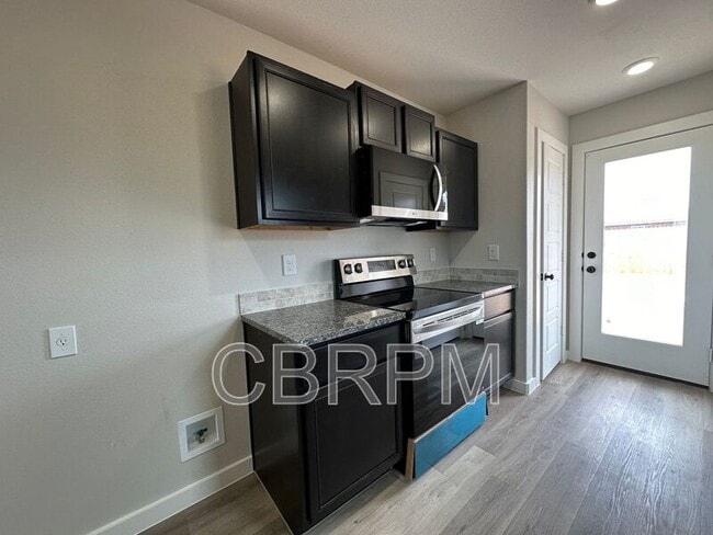 Building Photo - 5513 Rice St