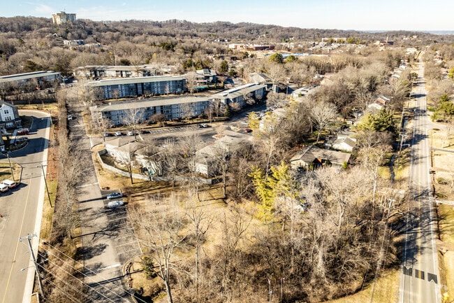 Aerial Photo - Belle Meade Highlands