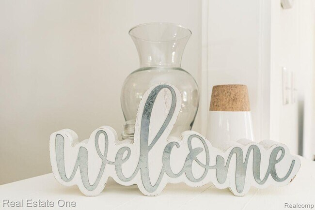 Foto del edificio - 2392 W Auburn Rd