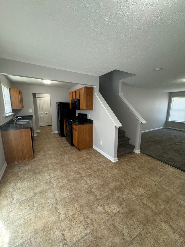 Building Photo - 3359 Cessna Dr