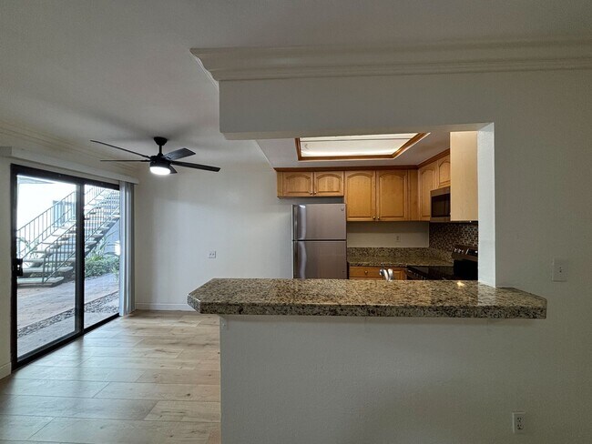 Building Photo - Bright 2BD/2BA Condo in Golden Hill with In-Unit Laundry & Tandem Parking