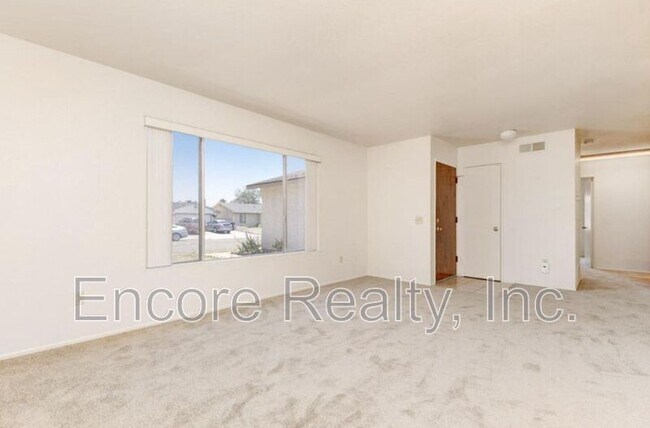 Foto del edificio - 10420 Greenford Dr